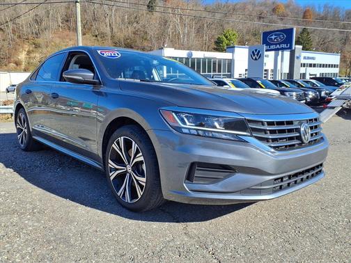 2022 Volkswagen Passat 2.0T SE
