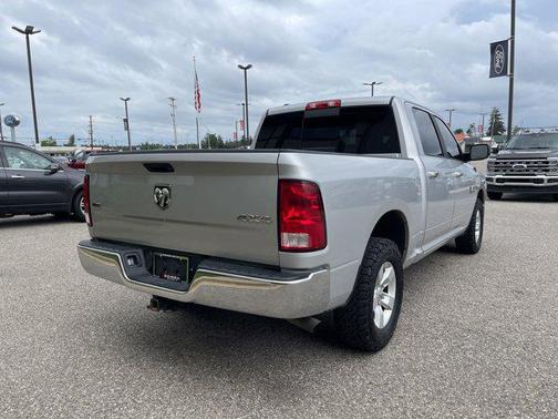 2017 RAM 1500 SLT