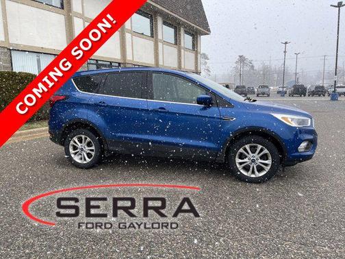 Blue 2019 Ford Escape SE