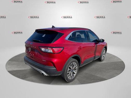2022 Ford Escape Titanium