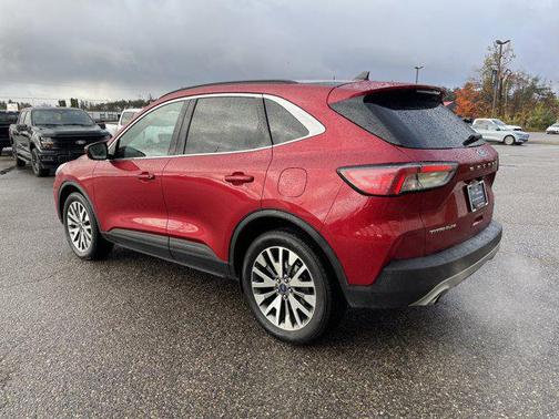 2022 Ford Escape Titanium