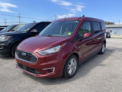 2020 Ford Transit Connect Titanium w/Rear Liftgate