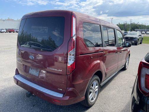 2020 Ford Transit Connect Titanium w/Rear Liftgate