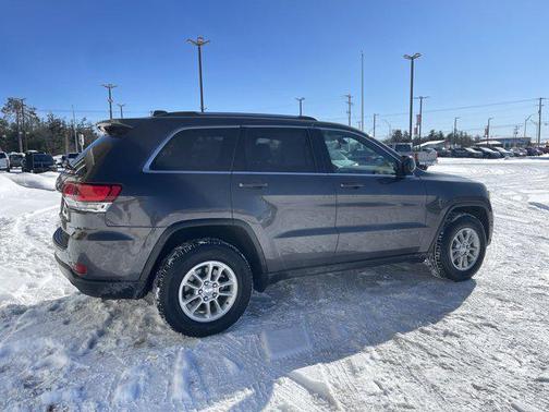 2020 Jeep Grand Cherokee Laredo