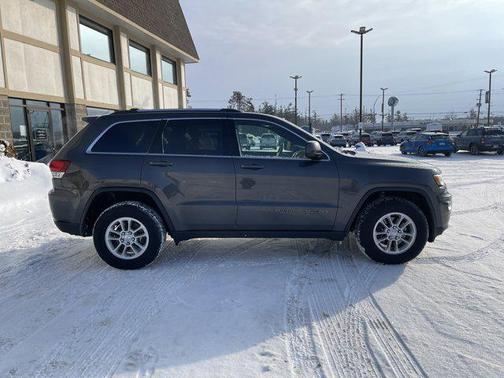 2020 Jeep Grand Cherokee Laredo