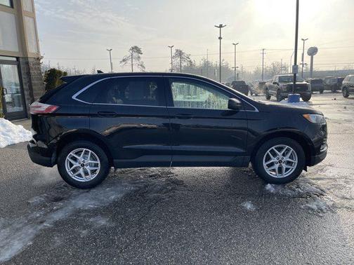 Agate Black Metallic 2023 Ford Edge SEL