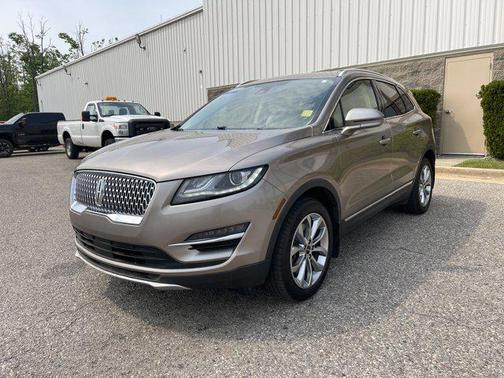 2019 Lincoln MKC Select