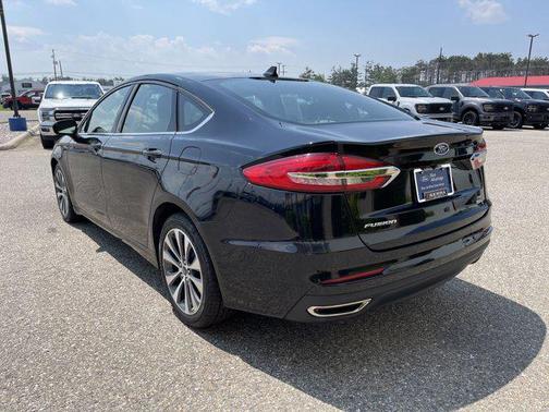 2020 Ford Fusion SE