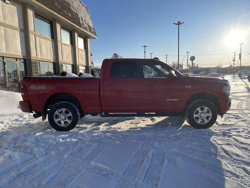 2020 RAM 2500 Big Horn Crew Cab 4X4 6'4' Box