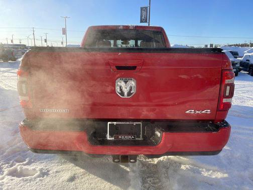 2020 RAM 2500 Big Horn Crew Cab 4X4 6'4' Box