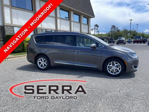 Granite Crystal Metallic Clearcoat 2020 Chrysler Pacifica Limited