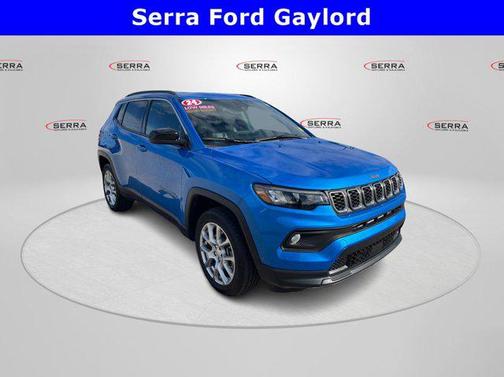 2024 Jeep Compass Latitude Lux
