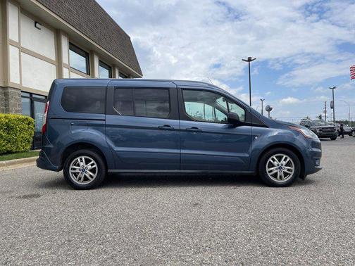 2021 Ford Transit Connect XLT w/Rear Liftgate