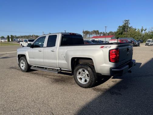 Silver Ice Metallic 2019 Chevrolet Silverado 1500 2LT