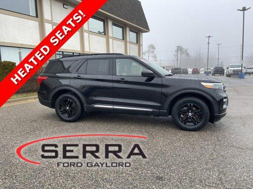 Black 2022 Ford Explorer XLT