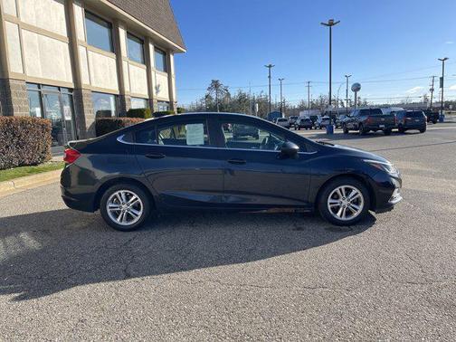 2016 Chevrolet Cruze LT Auto