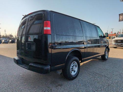 2021 Chevrolet Express 2500 RWD 2500 Regular Wheelbase WT