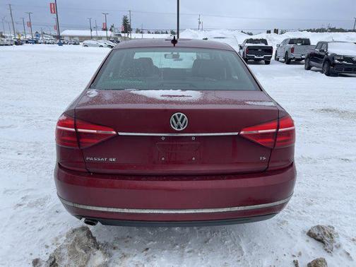 2016 Volkswagen Passat 1.8T SE