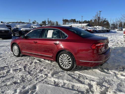 2016 Volkswagen Passat 1.8T SE