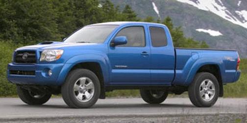 .White 2006 Toyota Tacoma Access Cab