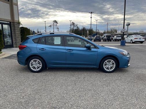 Island Blue Pearl 2018 Subaru Impreza 2.0i Premium