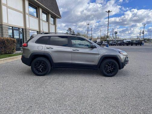 2016 Jeep Cherokee Trailhawk