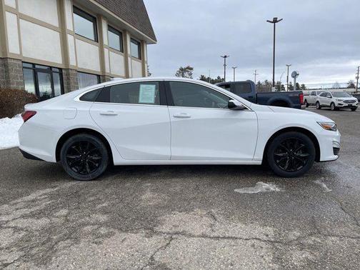 2021 Chevrolet Malibu FWD LT