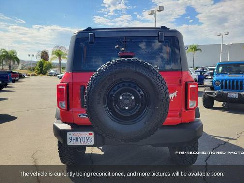 2023 Ford Bronco Base