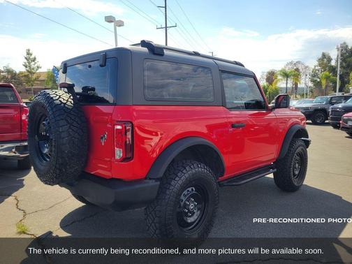 2023 Ford Bronco Base