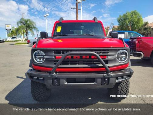 2023 Ford Bronco Base