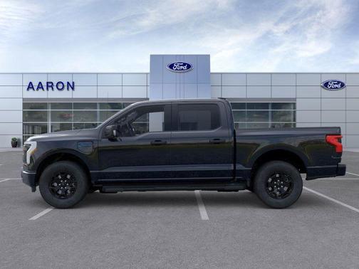 2025 Ford F-150 Lightning XLT