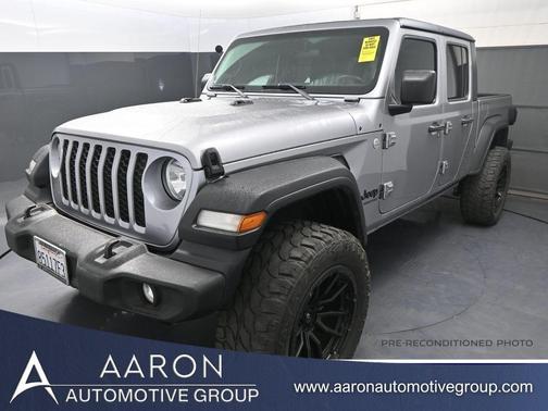 2020 Jeep Gladiator Sport