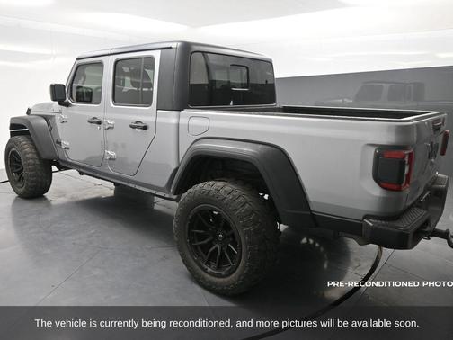 2020 Jeep Gladiator Sport
