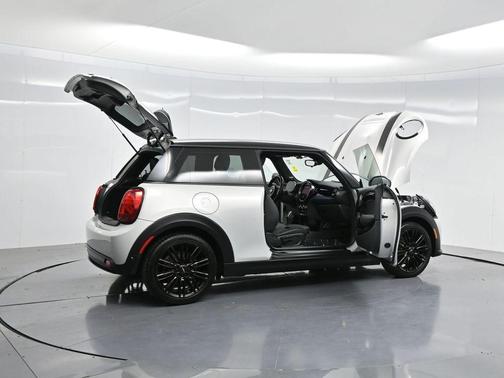 2023 MINI SE Hardtop BASE