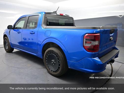 2025 Ford Maverick Lobo Standard