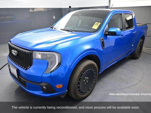 2025 Ford Maverick Lobo Standard