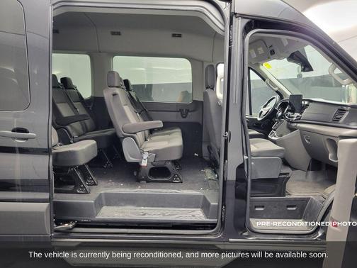 2024 Ford Transit-350 XLT