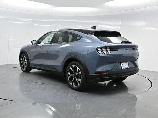 2024 Ford Mustang Mach-E Select