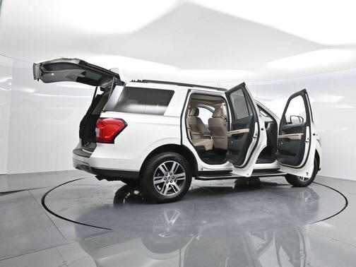 2022 Ford Expedition XLT