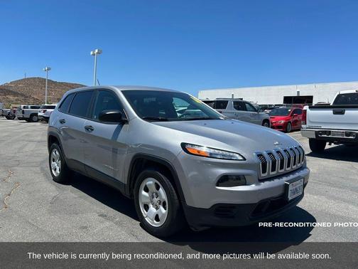 2015 Jeep Cherokee Sport
