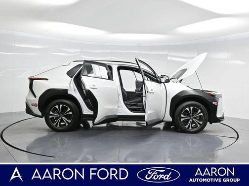 2024 Toyota bZ4X XLE