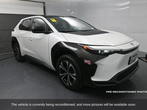2024 Toyota bZ4X XLE