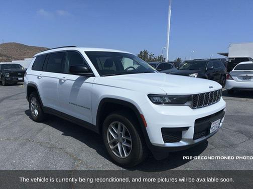 2022 Jeep Grand Cherokee L Laredo