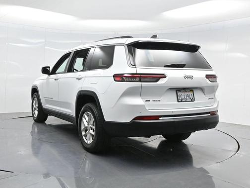 2022 Jeep Grand Cherokee L Laredo