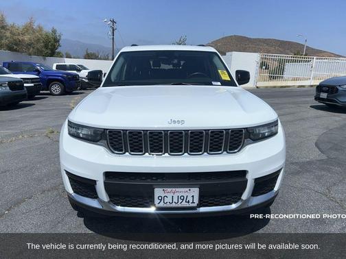 2022 Jeep Grand Cherokee L Laredo