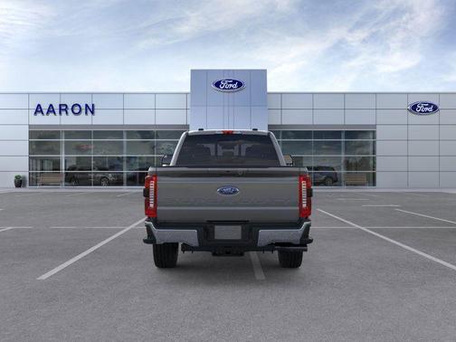 2025 Ford F-350 Lariat Super Duty