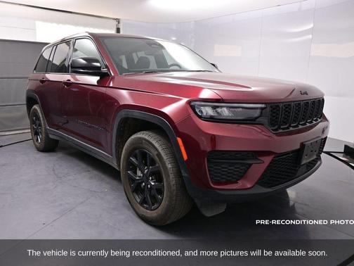 2024 Jeep Grand Cherokee Laredo