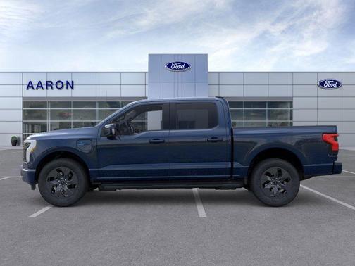 2025 Ford F-150 Lightning LARIAT