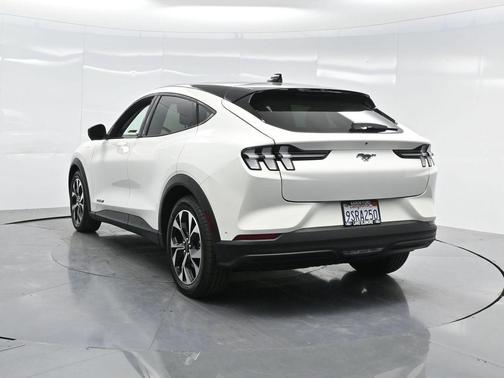 2024 Ford Mustang Mach-E Select