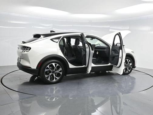 2024 Ford Mustang Mach-E Select